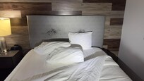 Head board poor condition