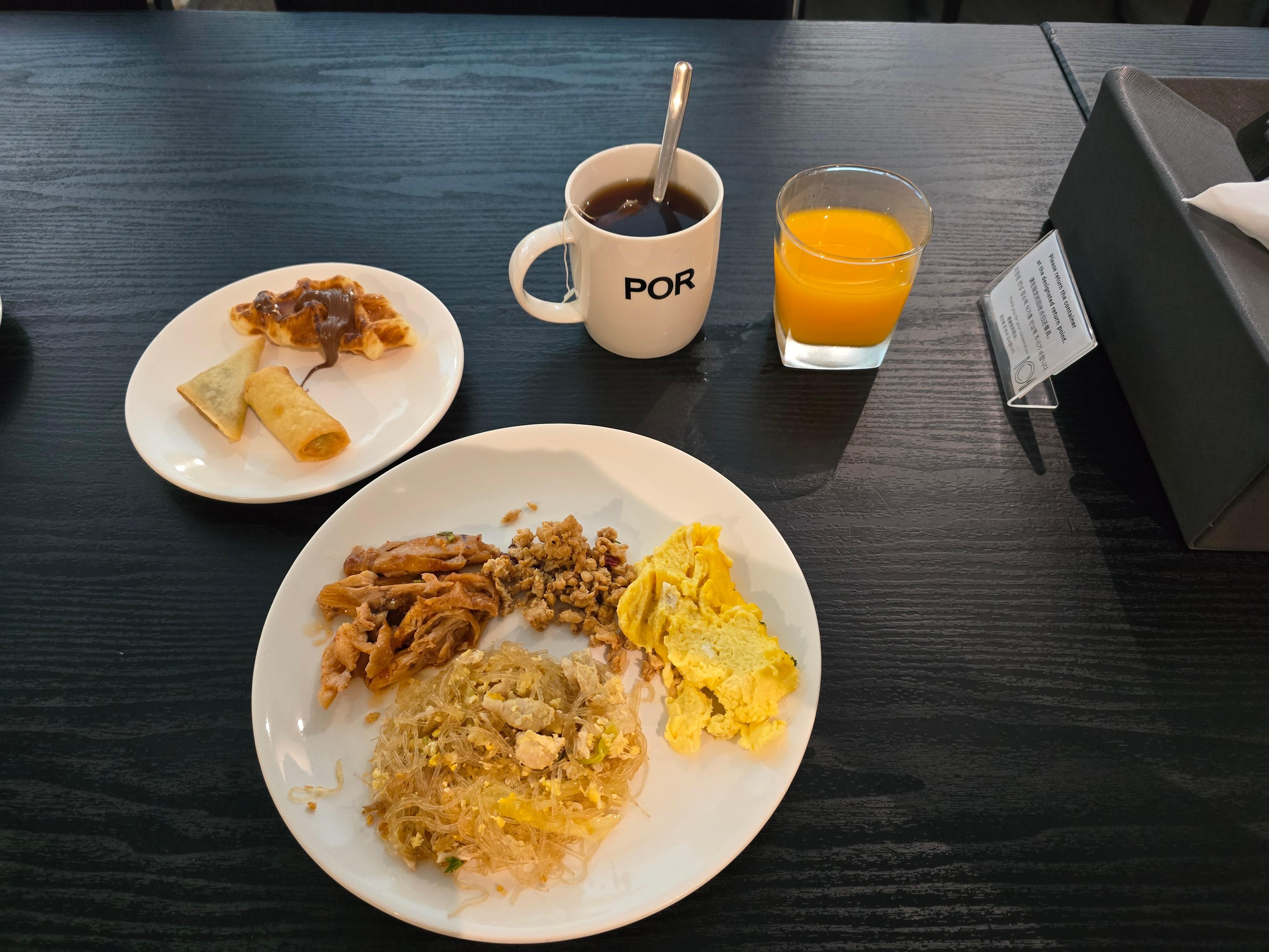 Breakfast was wonderful. Lots of variety.. 