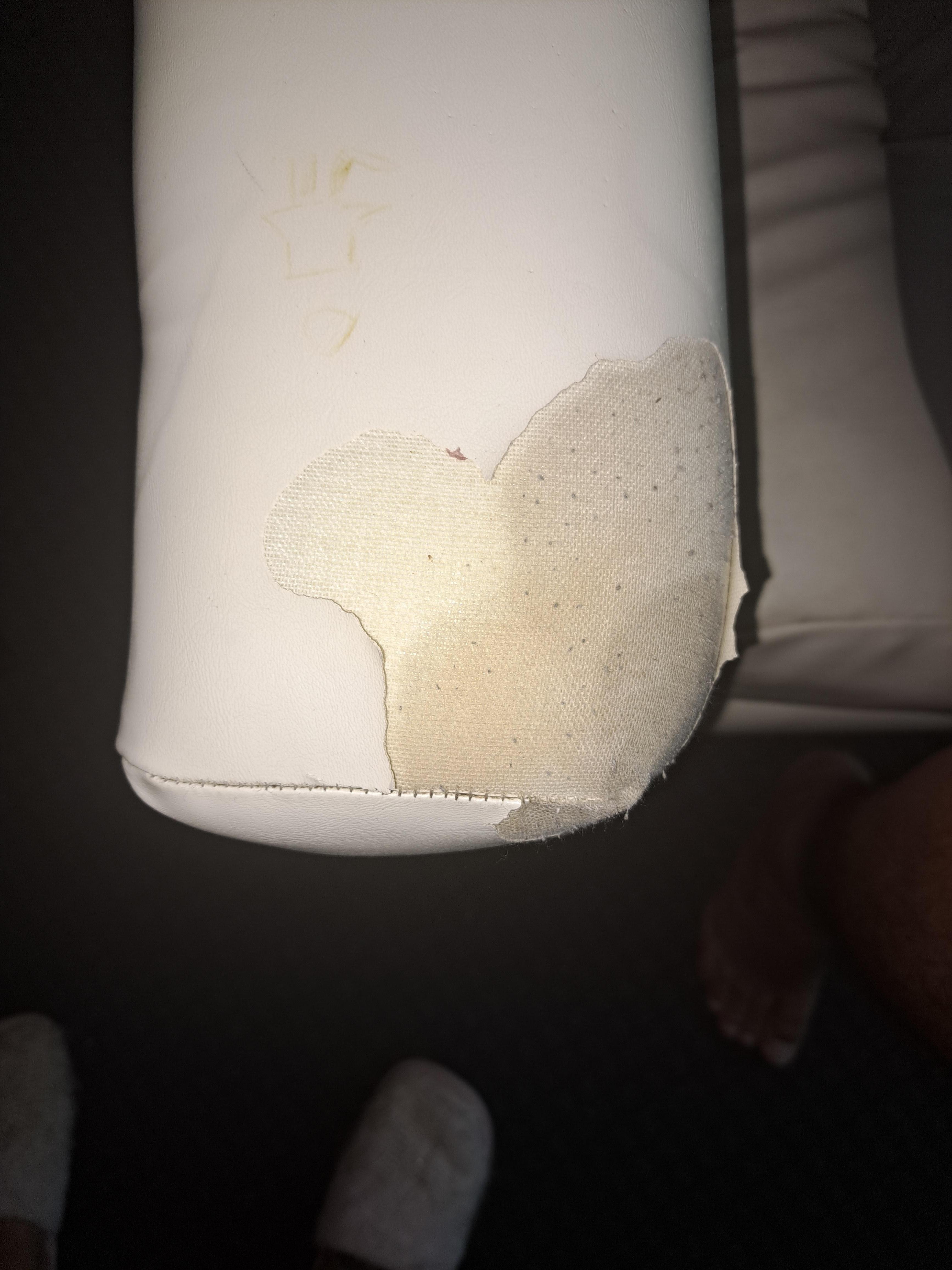 Peeling arm chair 