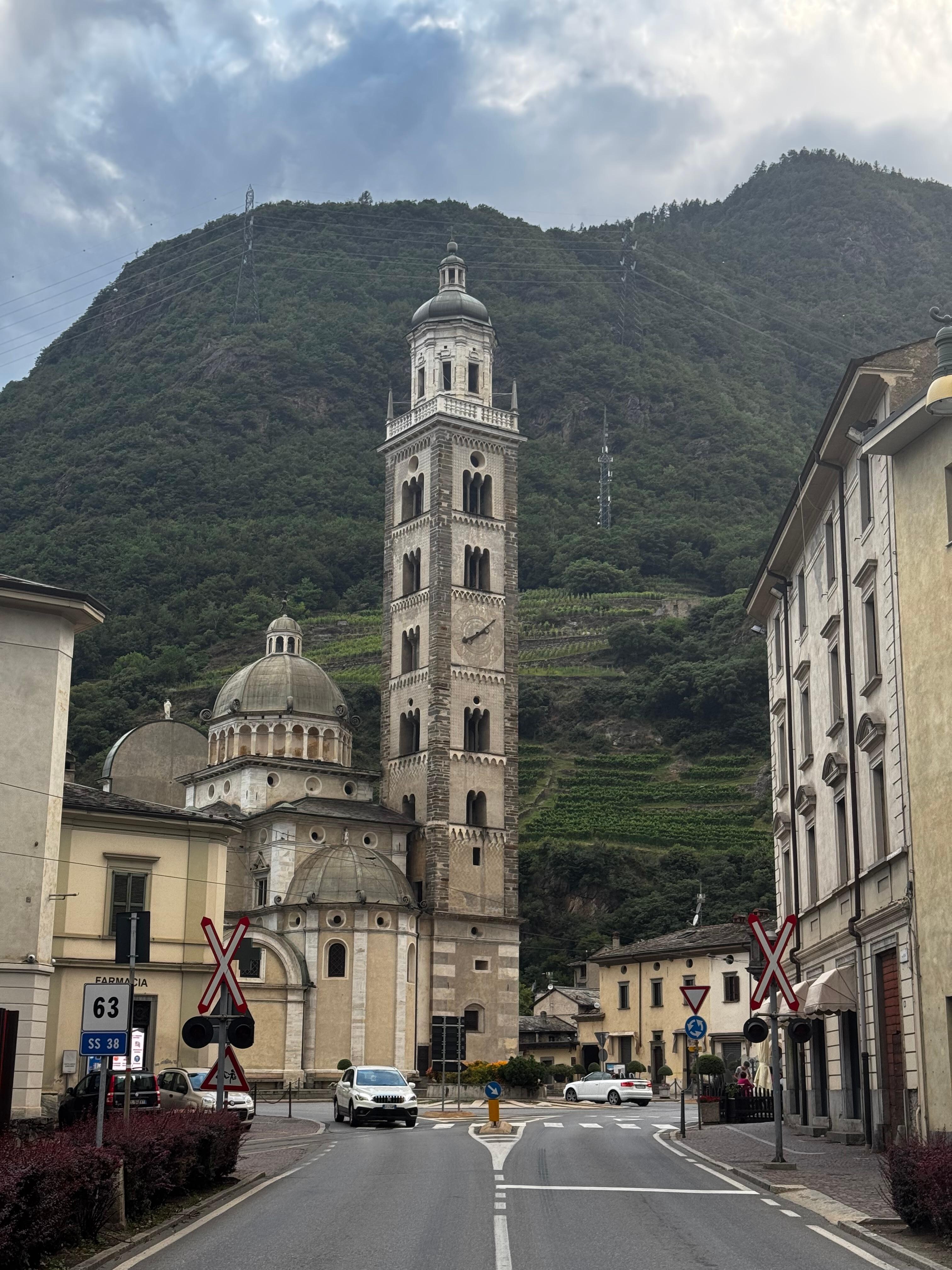 Tirano church Square, 7-8 minute walk