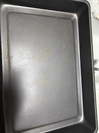 Rusty baking pan.