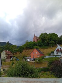 La p'tite chapelle pas loin du chalet, elle vaut le coup d'œil de grimper jusqu'à la