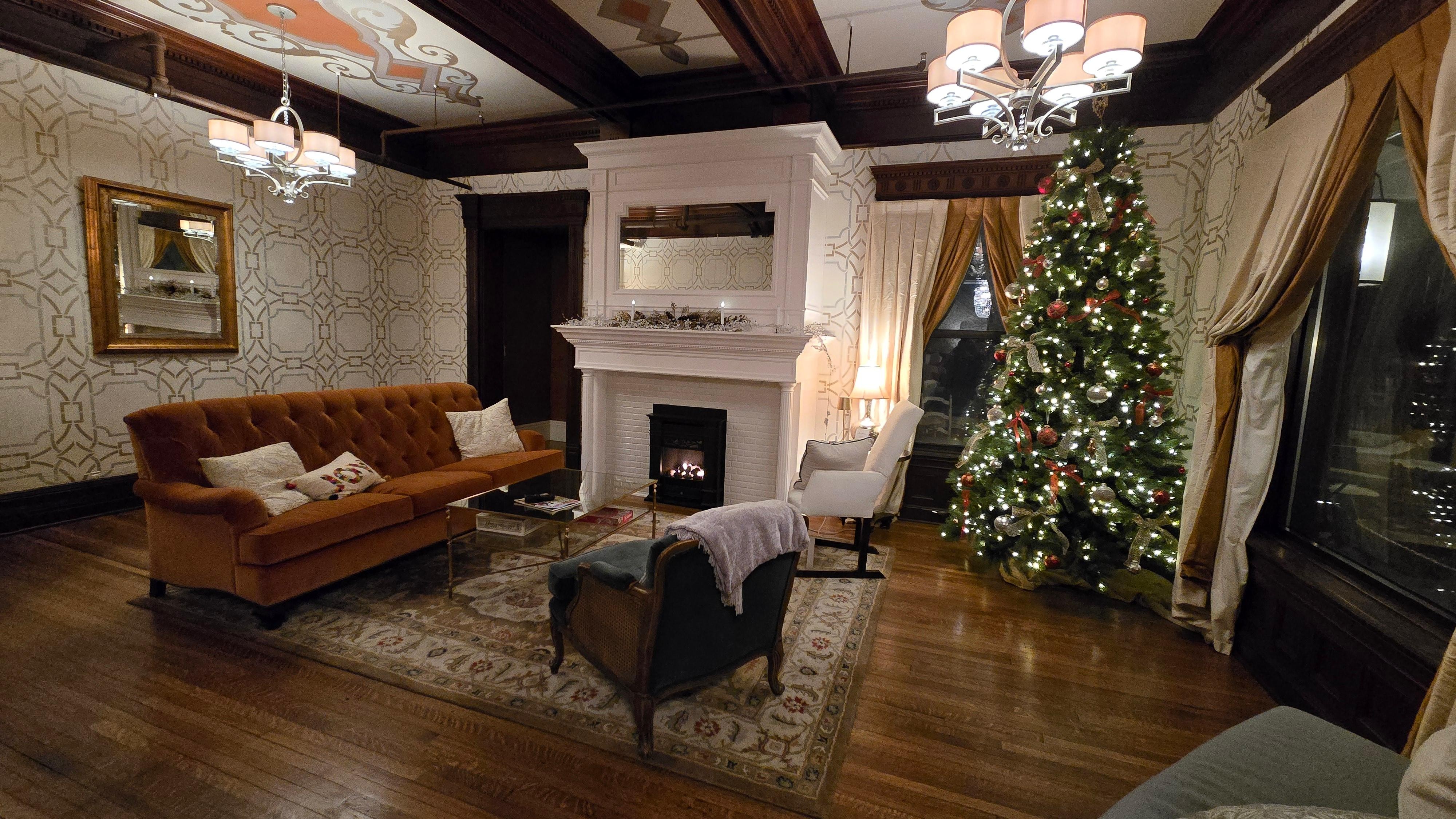 Main floor sitting room 