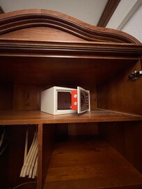 Useless security safe