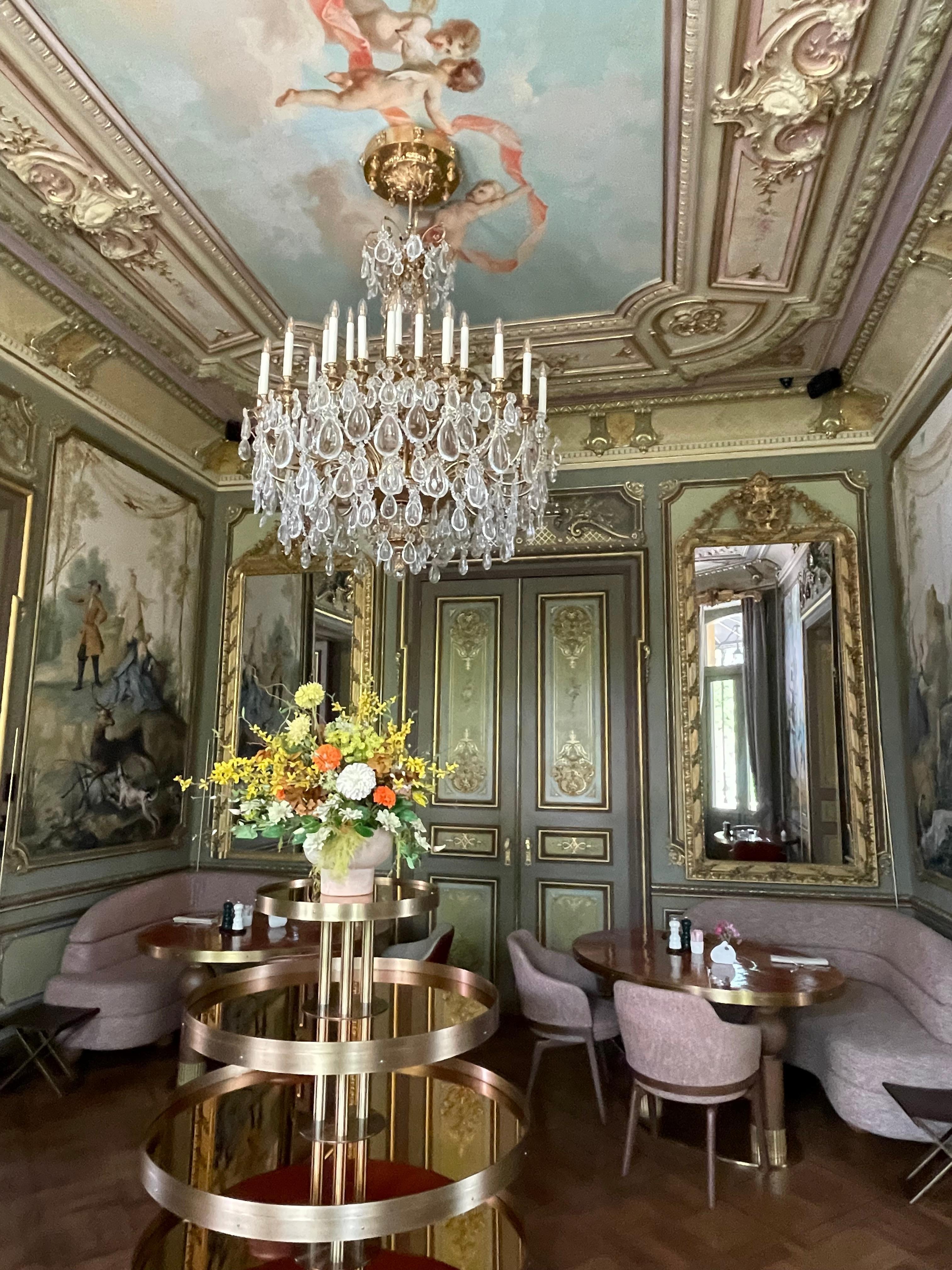 Le Lys Gastronomique Restaurant