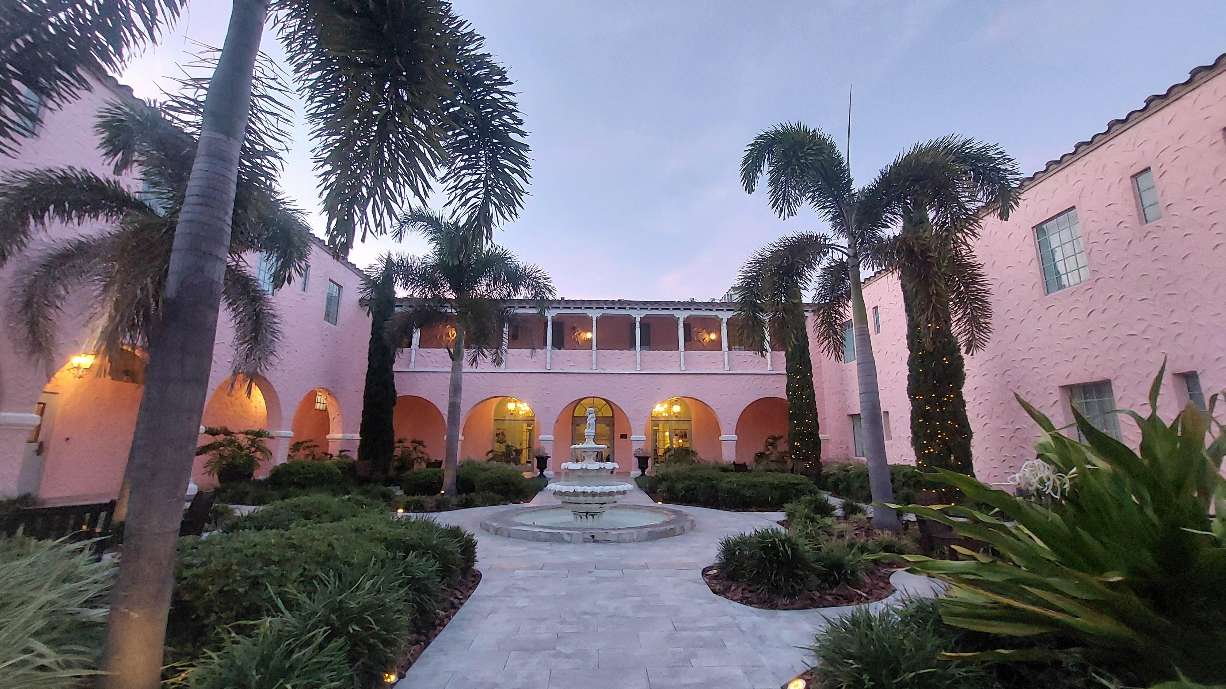 Courtyard Area - Very peaceful