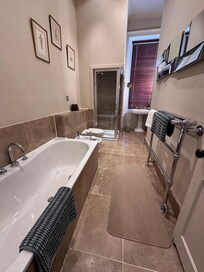 Amazing bath