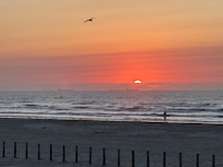 Woke up daily to see the sunrise and it was just mesmerizing!