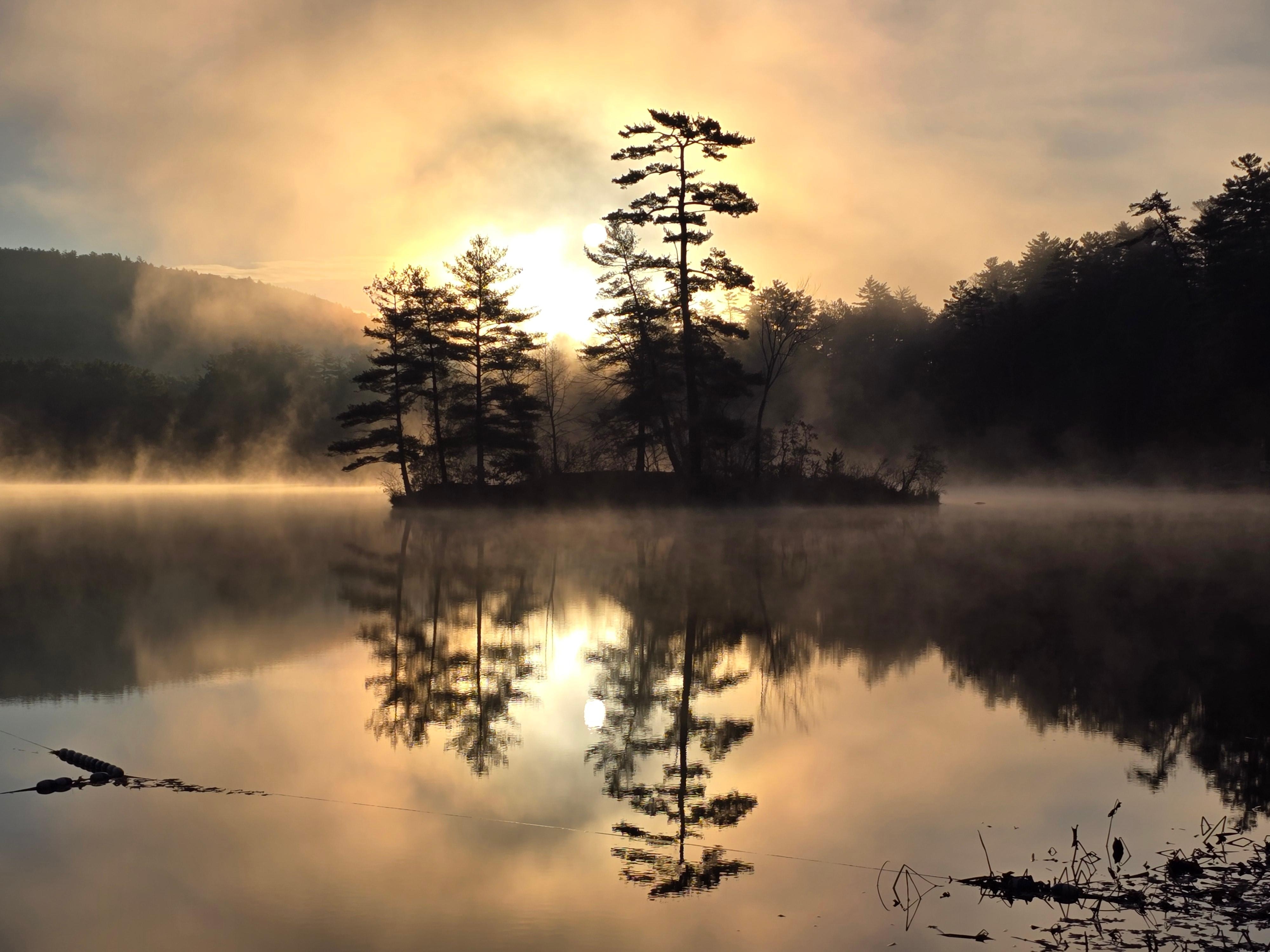 Sunrise on the beach at Motel Luzerne 
