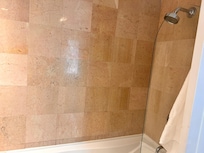 Shower/tub