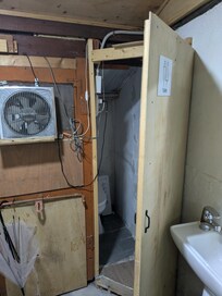 Door to toilet