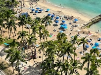 Right across from the iconic Duke statue!