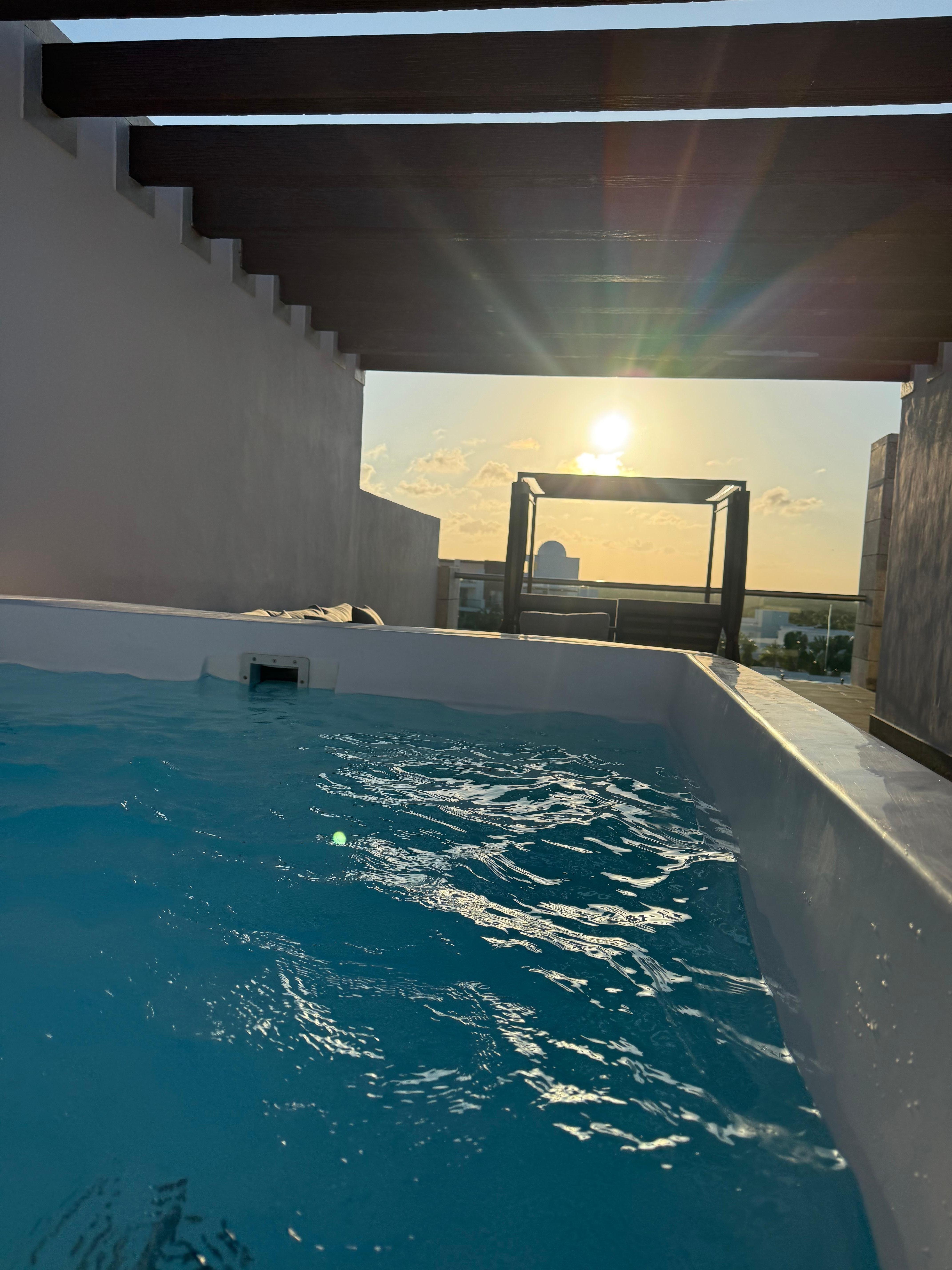 Plunge pool on the rooftop of our room towards the end of the day