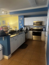 Fully equipped kitchen