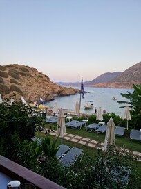 Das Foto ist von der Terrasse der Wohnung aus gemacht worden.