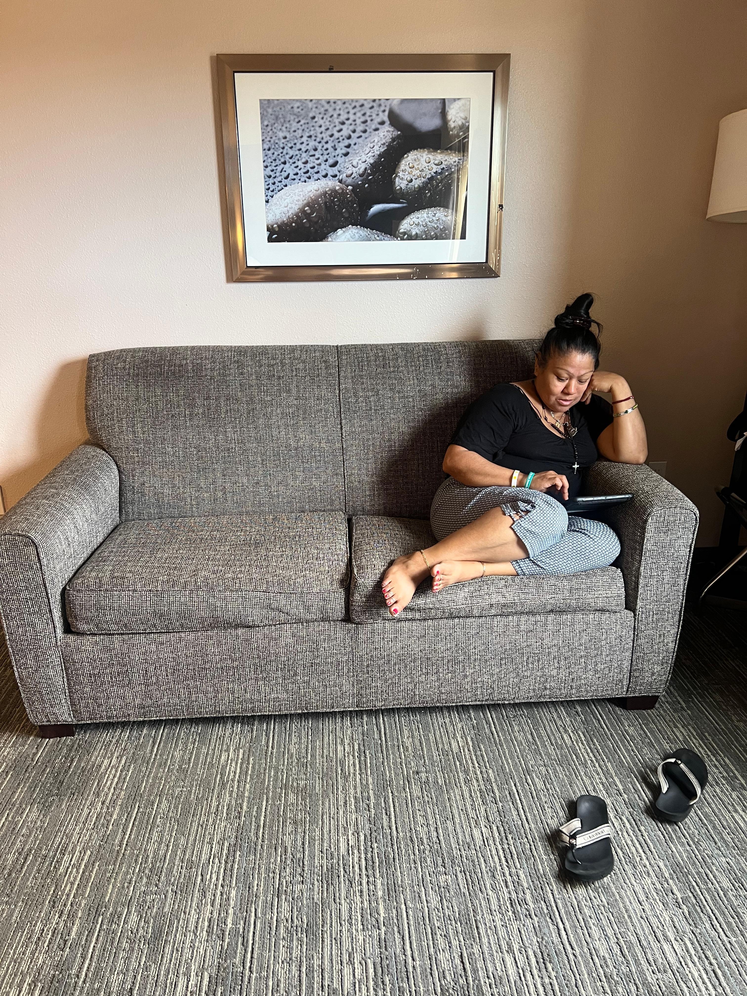 Love the sofa turning in to an extra bed incase of an extra guess? 