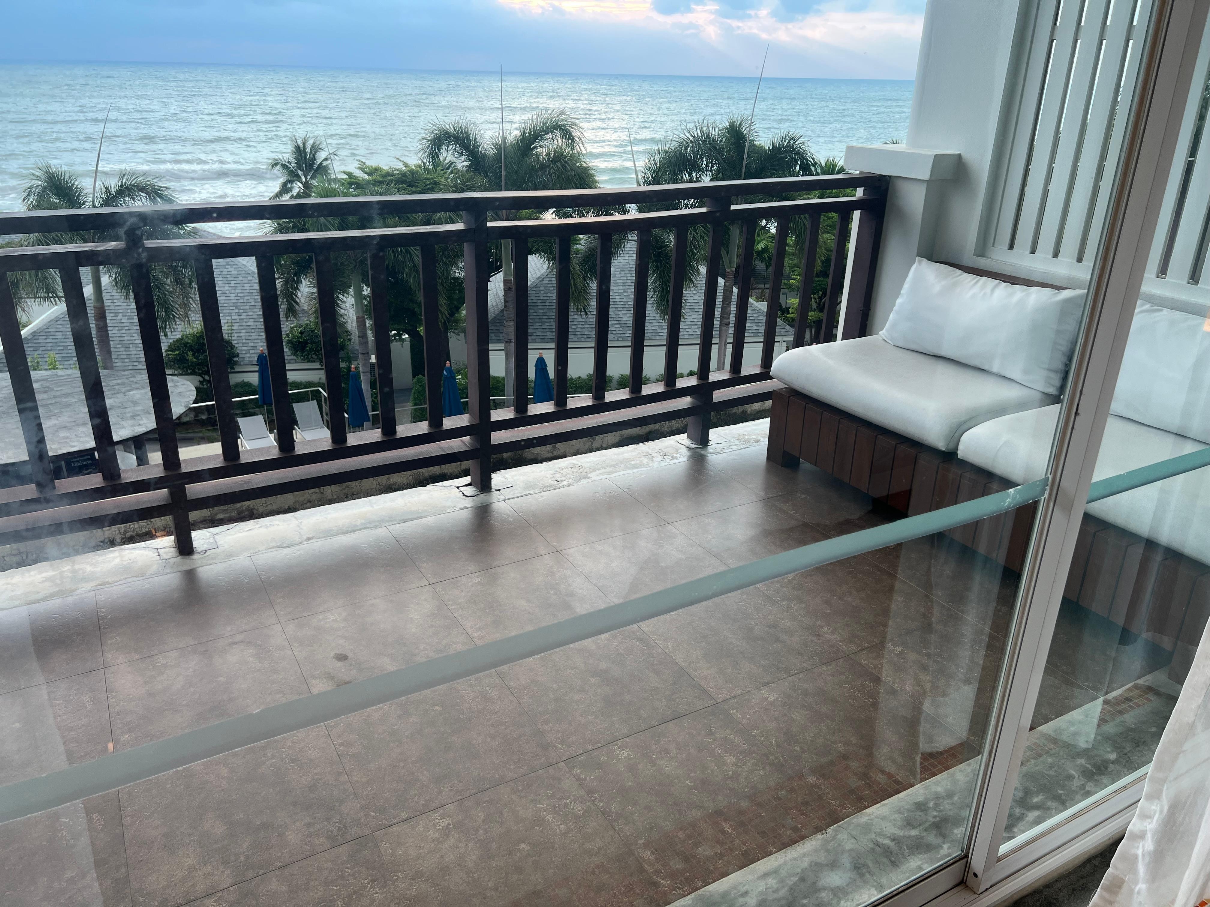 Request for furnitures to be set up in the balcony 