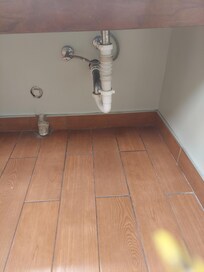Leaking sink