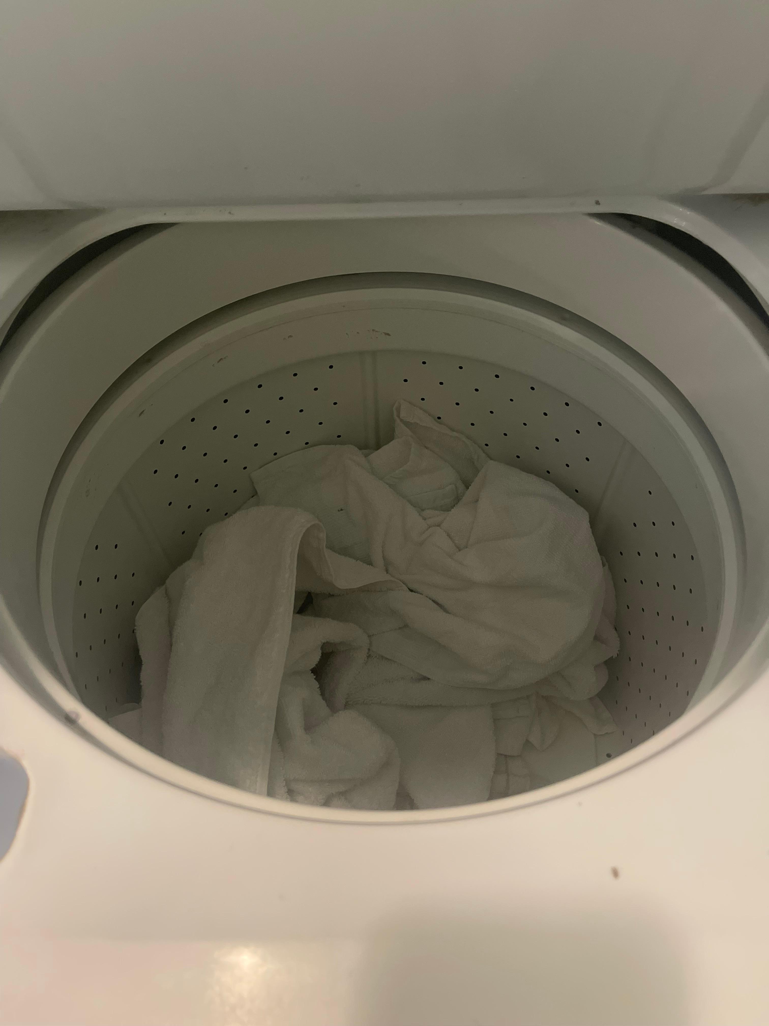 Dirty towels left from previous guests. 