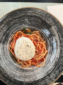 Do restaurante em frente