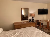 Bed & dresser