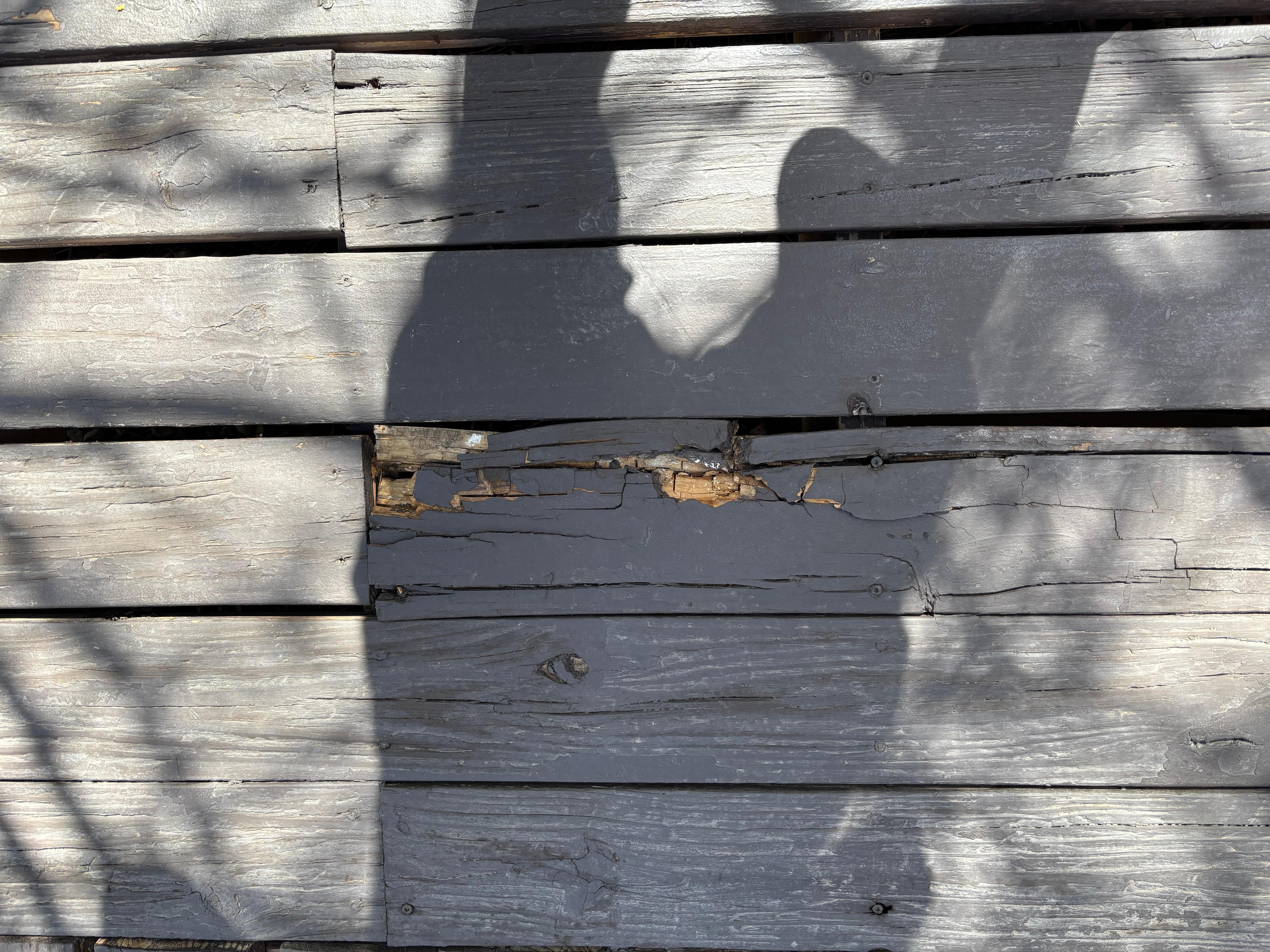 Front deck near entrance 