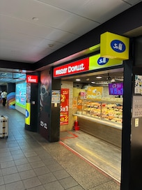 台北駅にはミスド