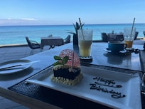 Restaurant mit Meerblick