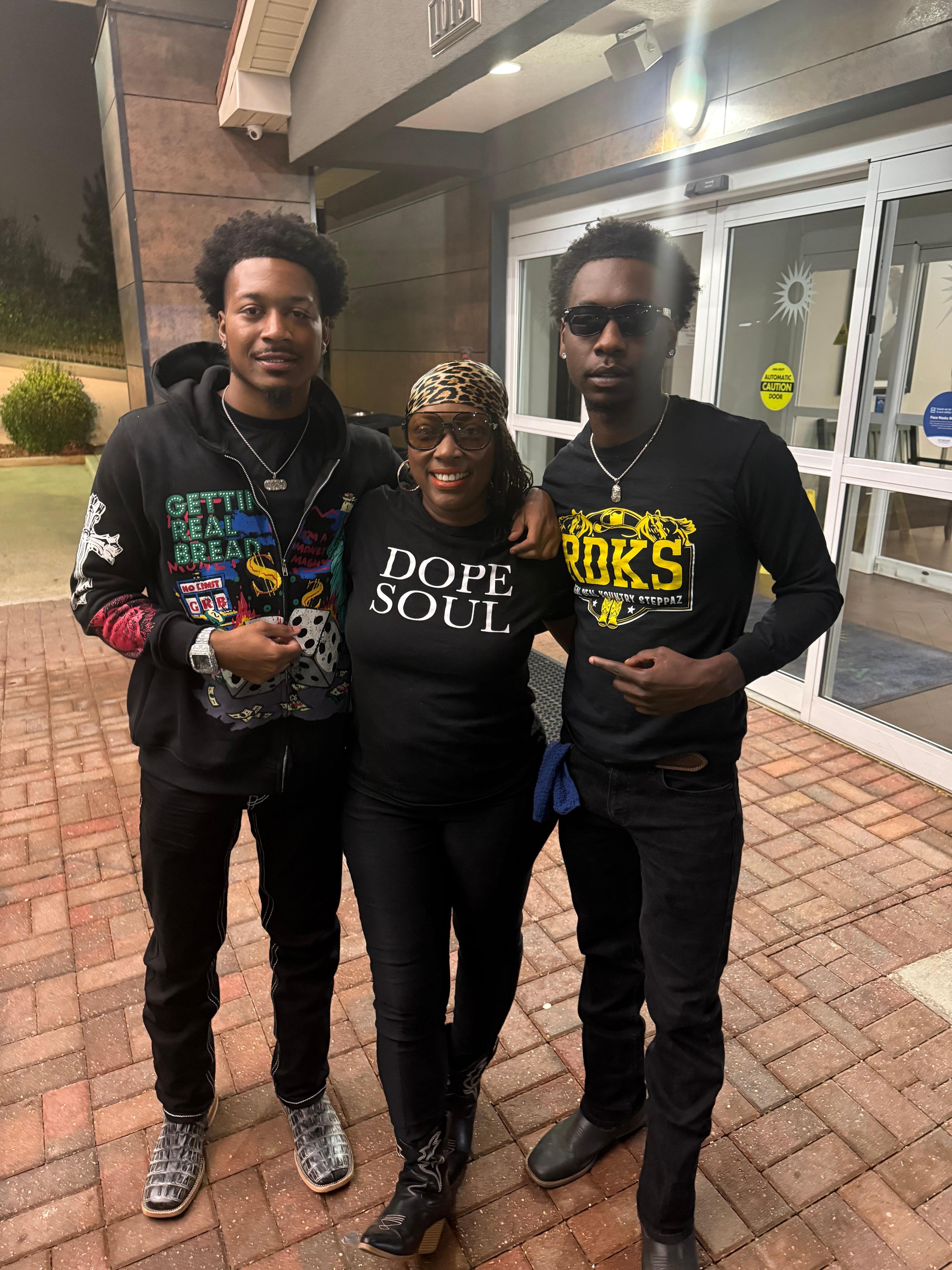 Meet and greet guest took picture Jalen Hammonds TikTok/Facebook/
instagram viral to EARLY IN THE MORNING… 