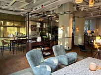 Lounge/“Living Room”