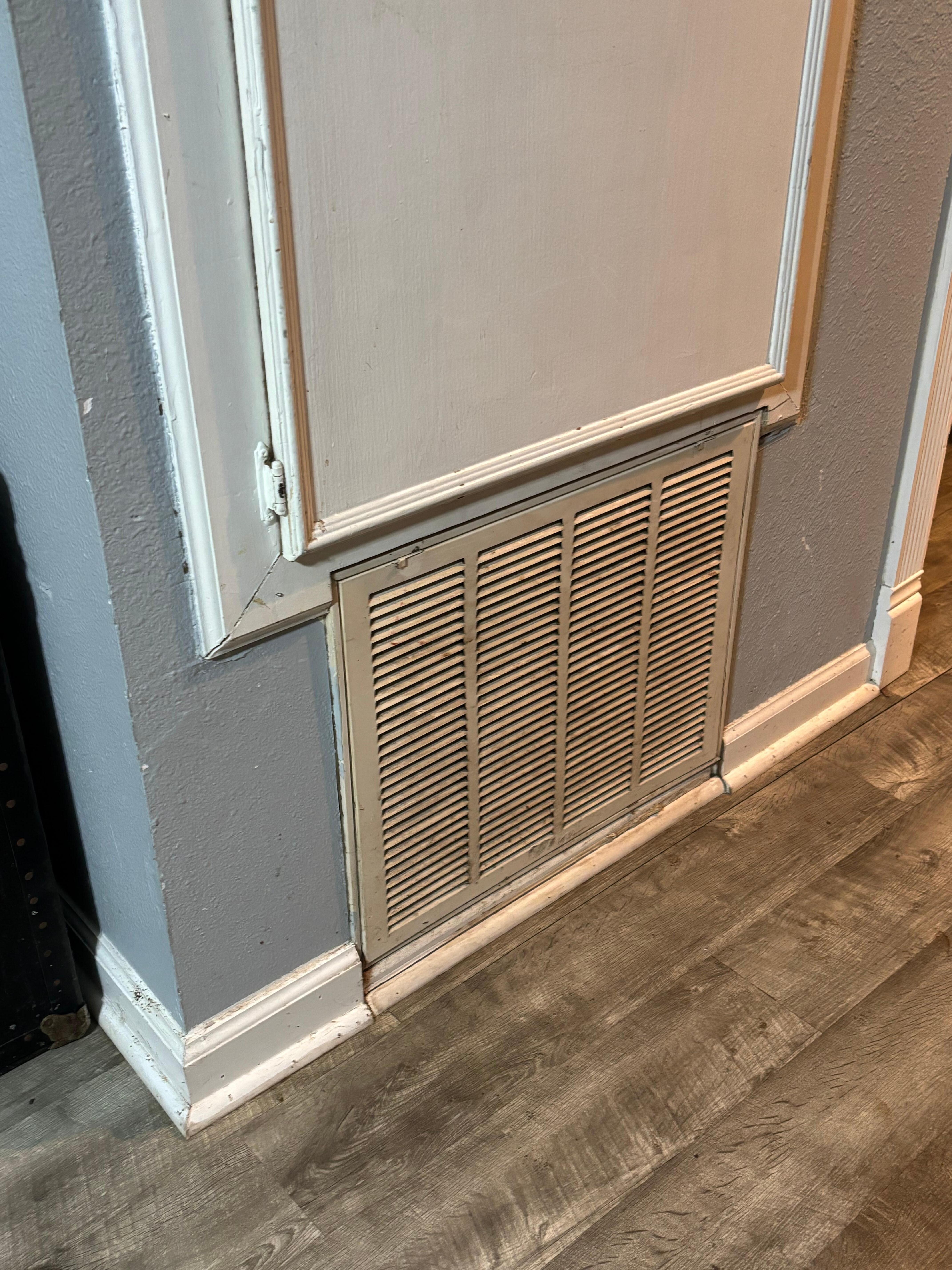 A/C air return is rusted and dirty. 