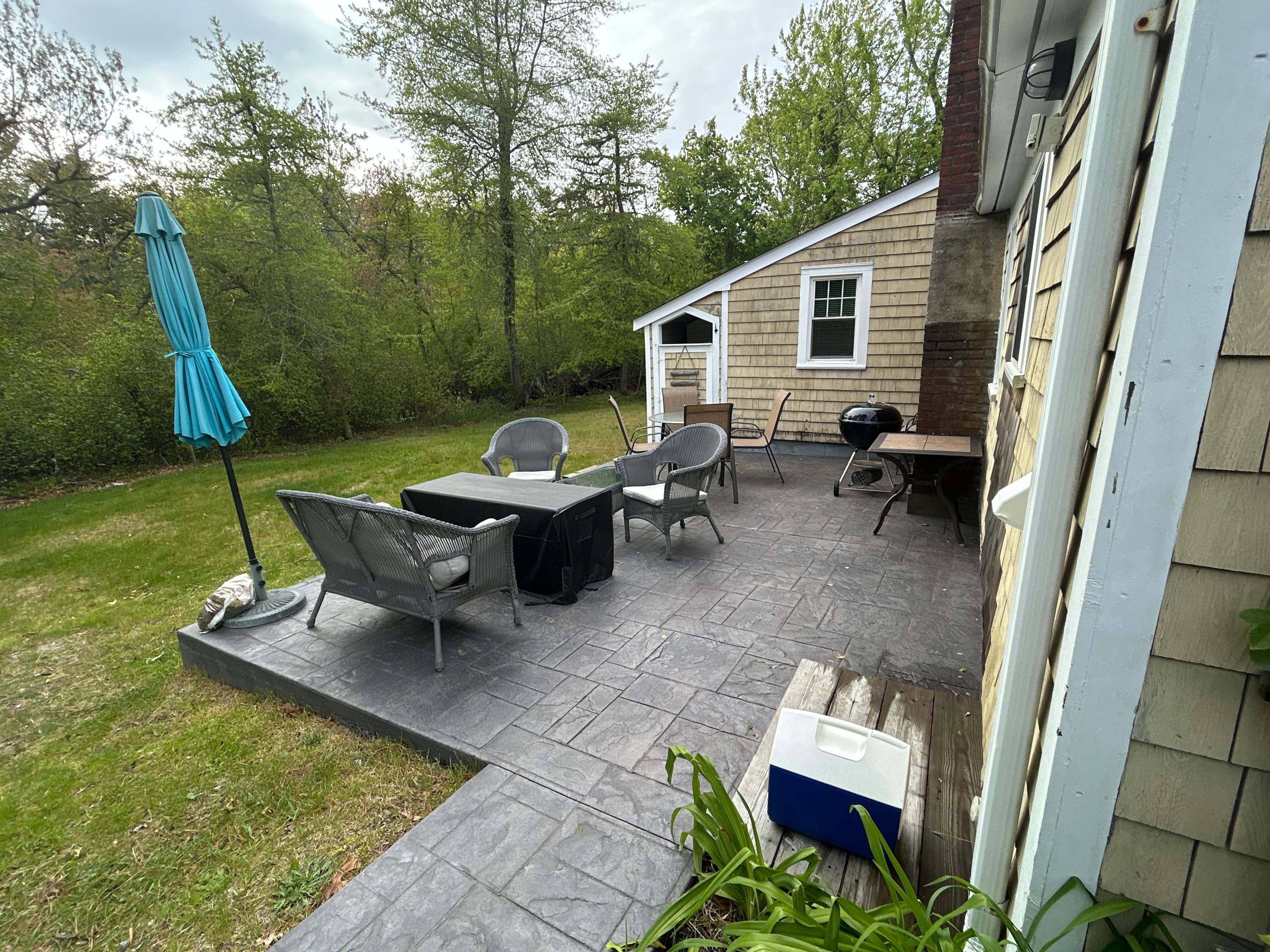 The patio!