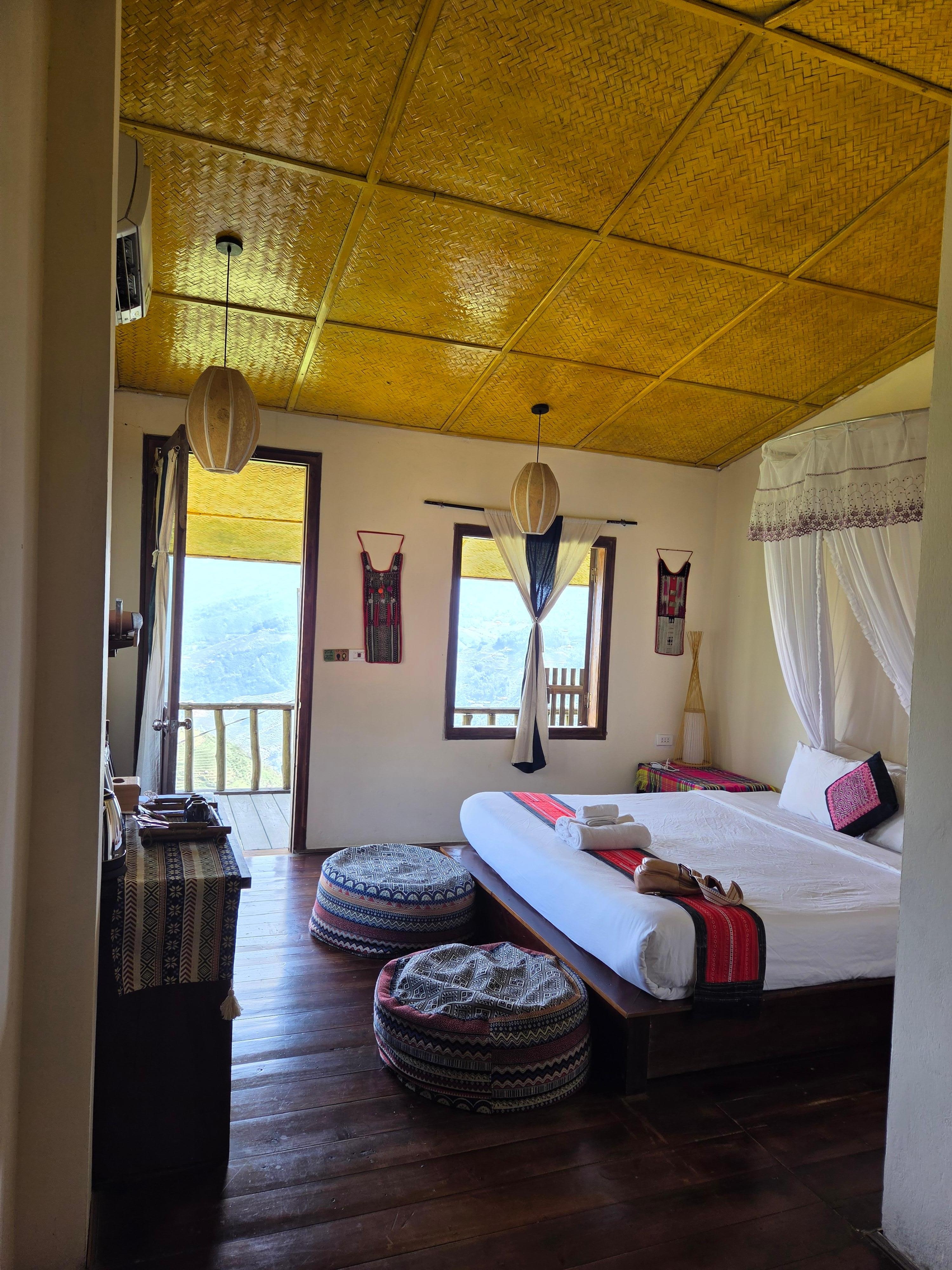 Room "butterfly house"