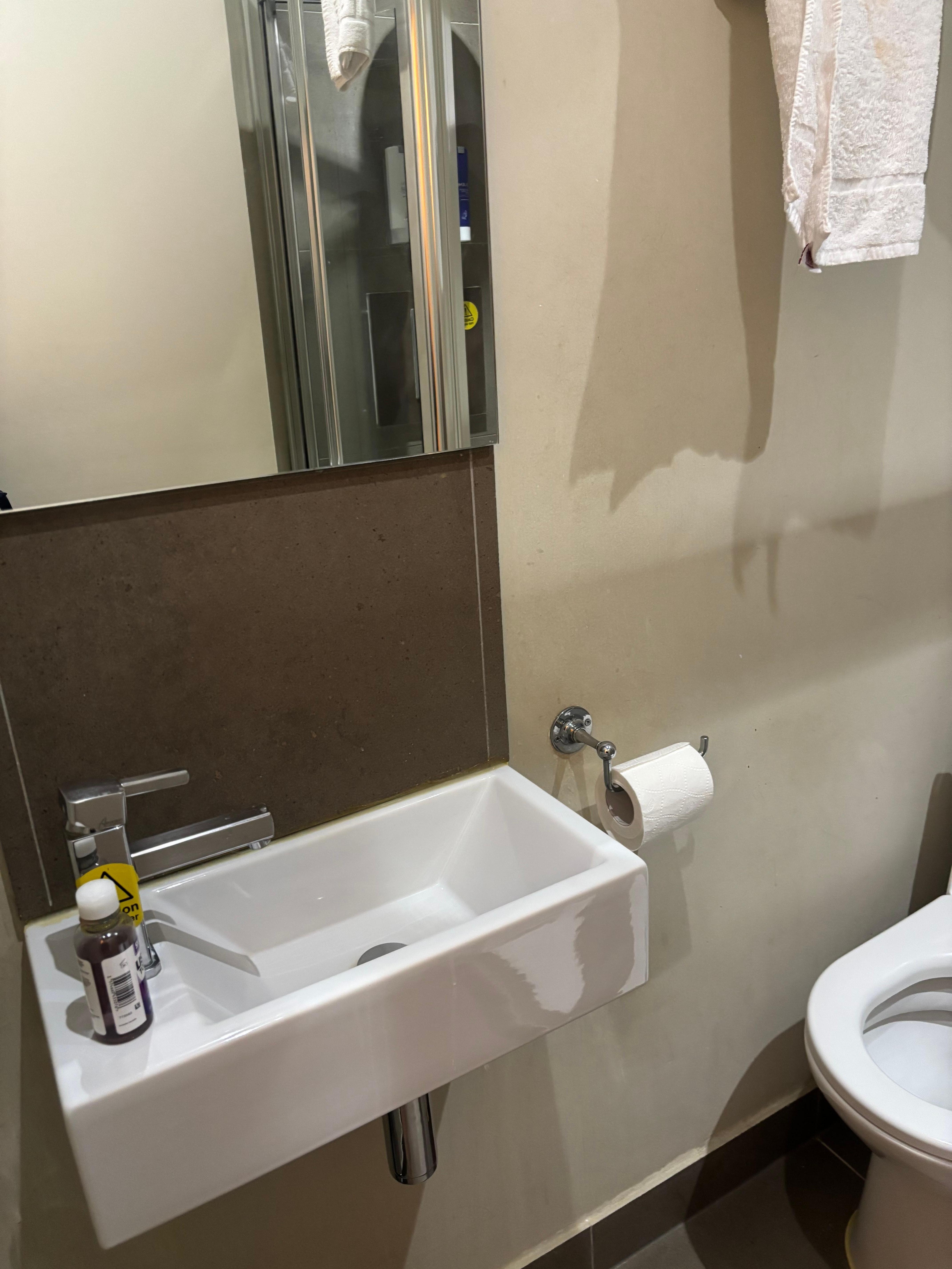 Nowhere to put Toiletries at all!