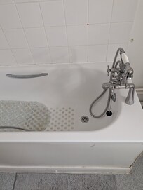 Dirty tub