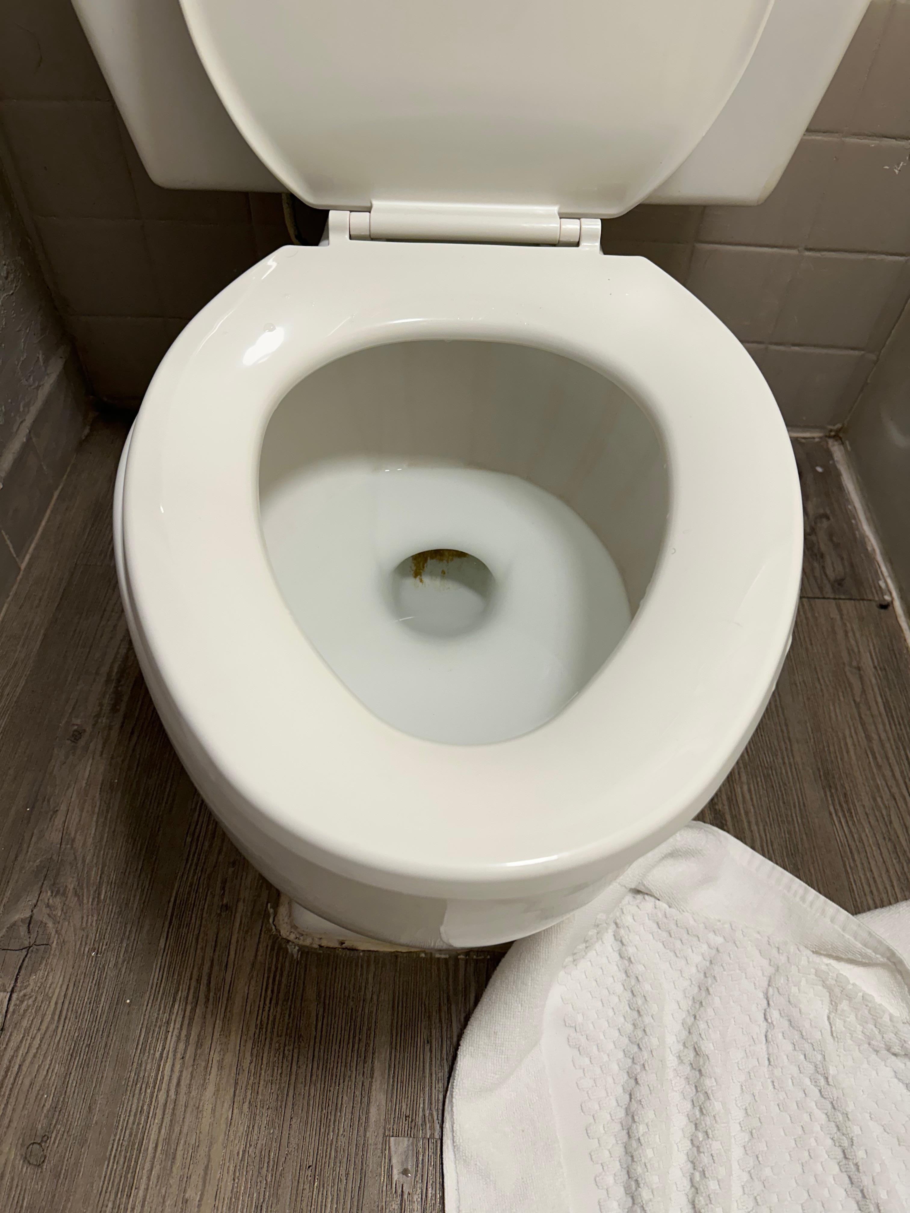 bagno sgommato all interno mai lavato