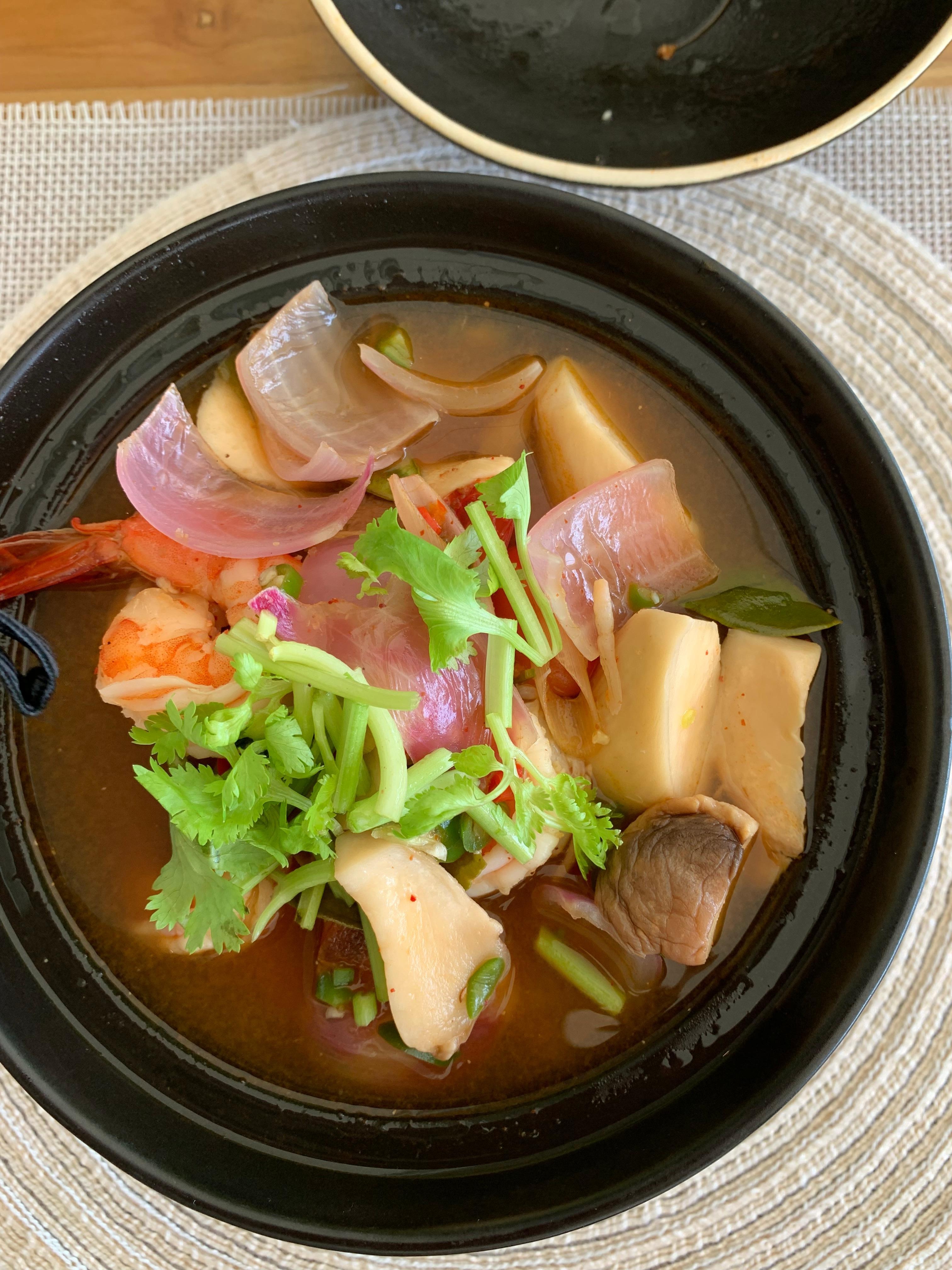 Tom yum soup