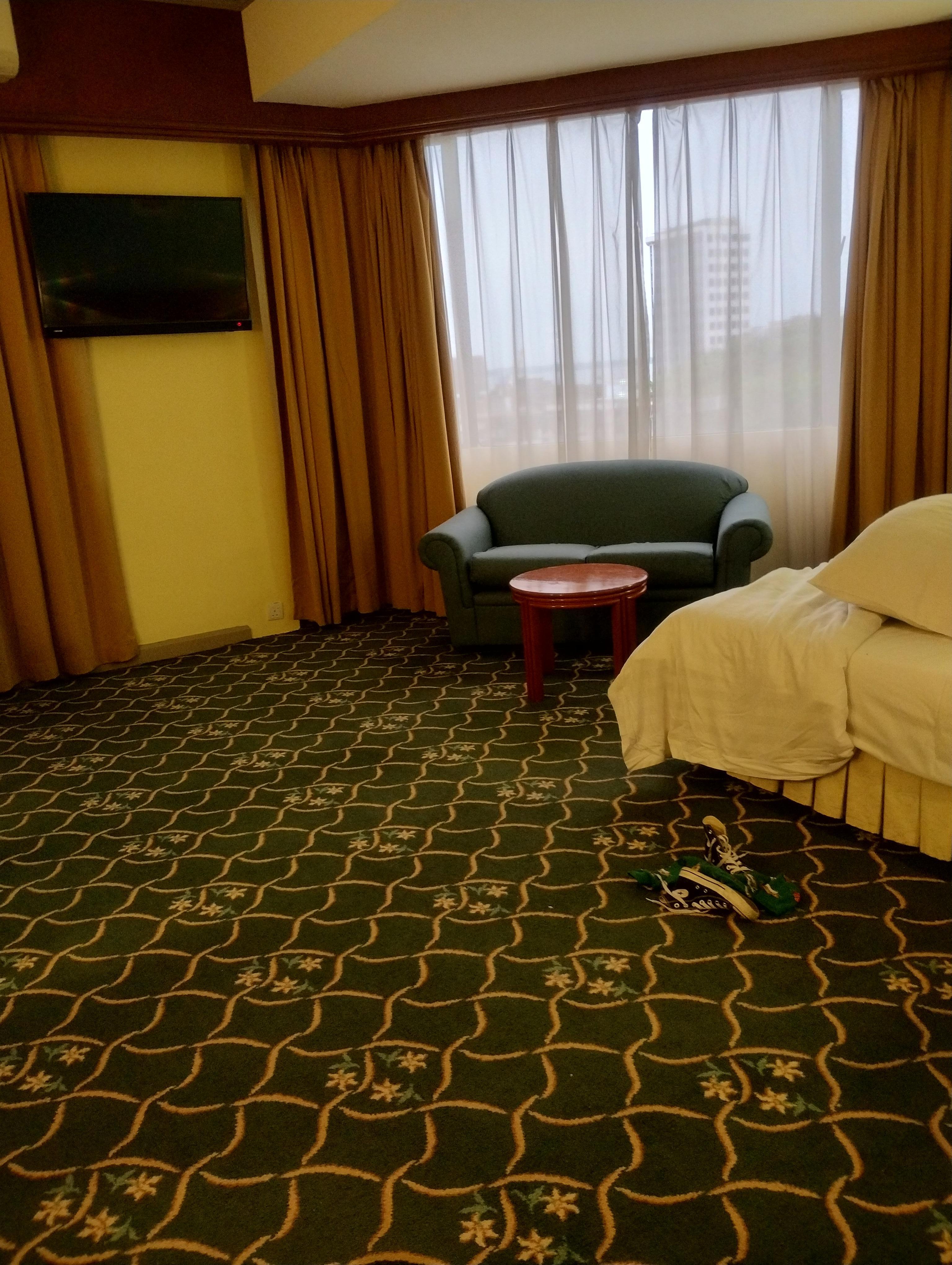 5th floor suite