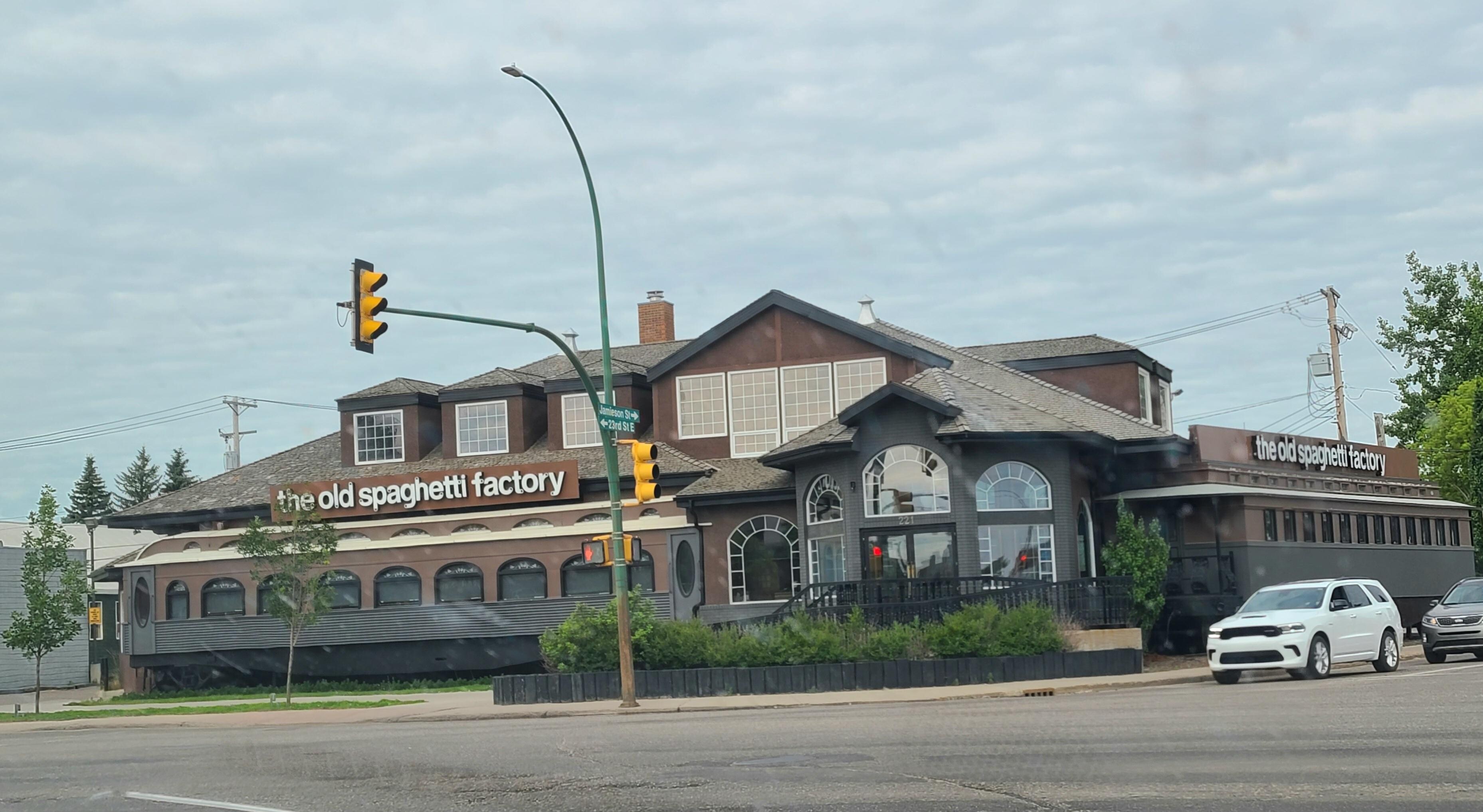 The Old Spaghetti Factory is just down a block! Super wonderful for families. 