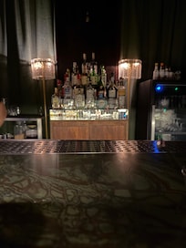 O bar no térreo: Lagrima