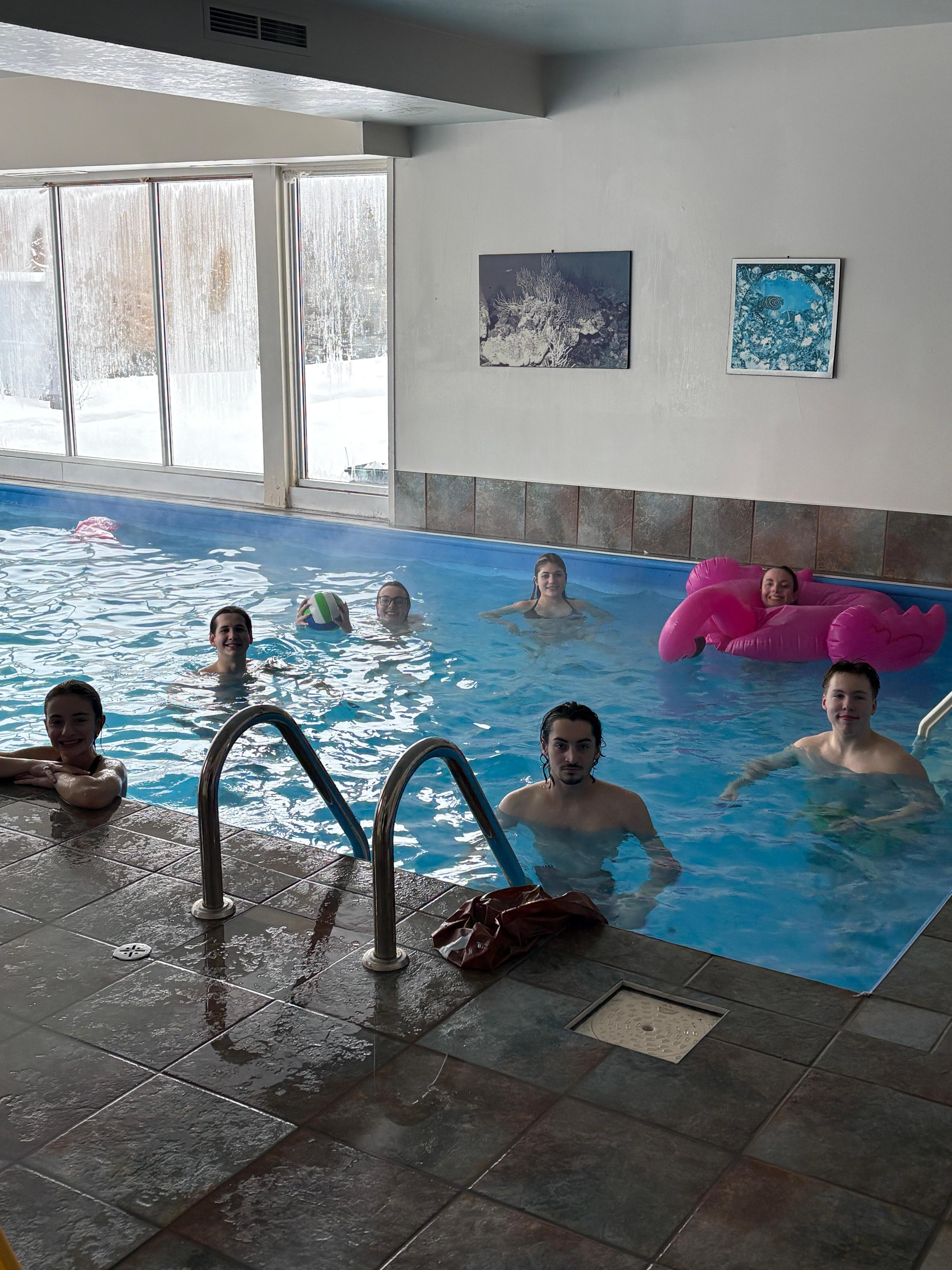 Énorme piscine chauffée!