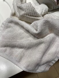 The 2 available was rags were dirty. And there were no hand towels.