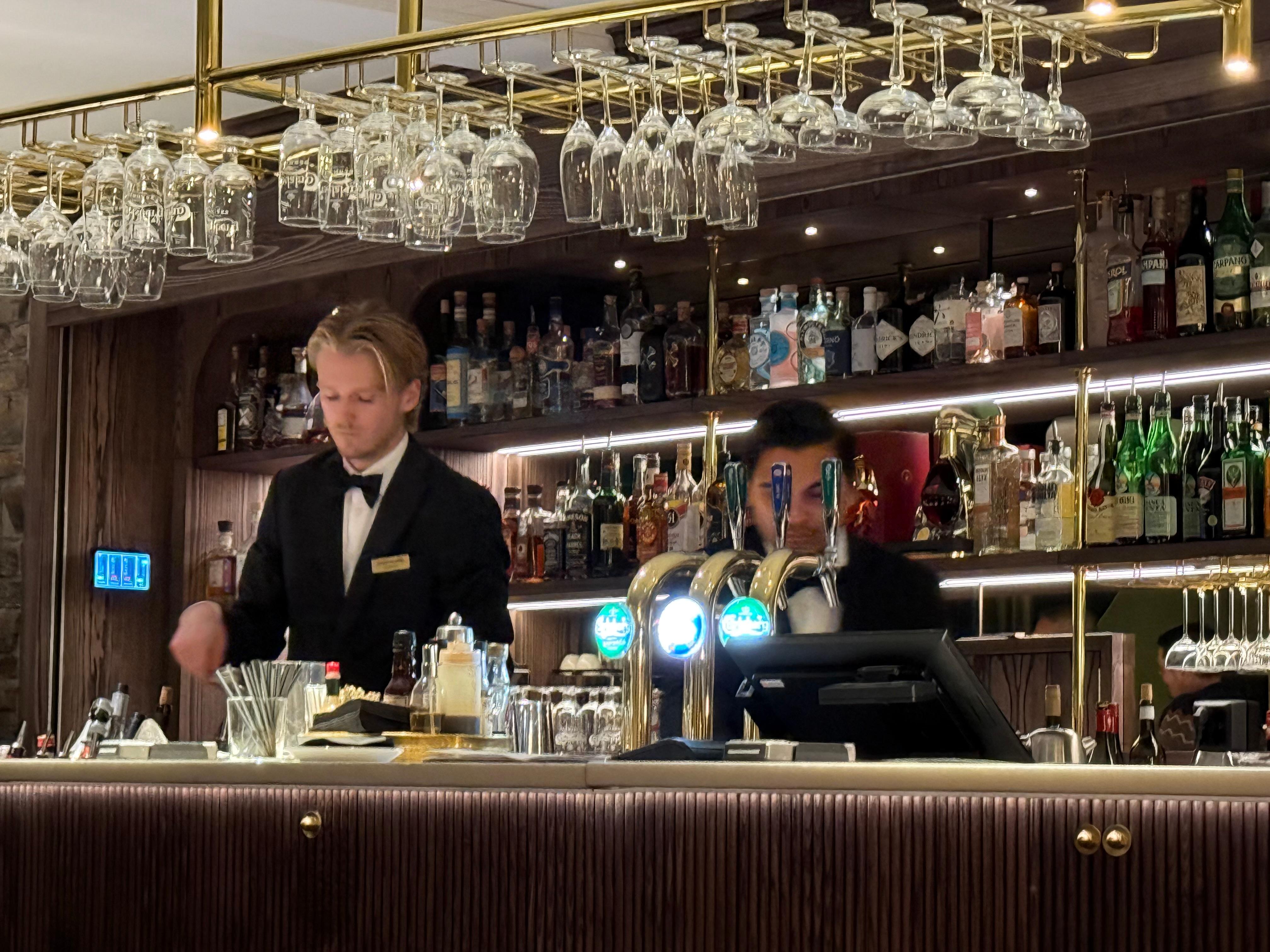 Härliga killar i pianobaren 