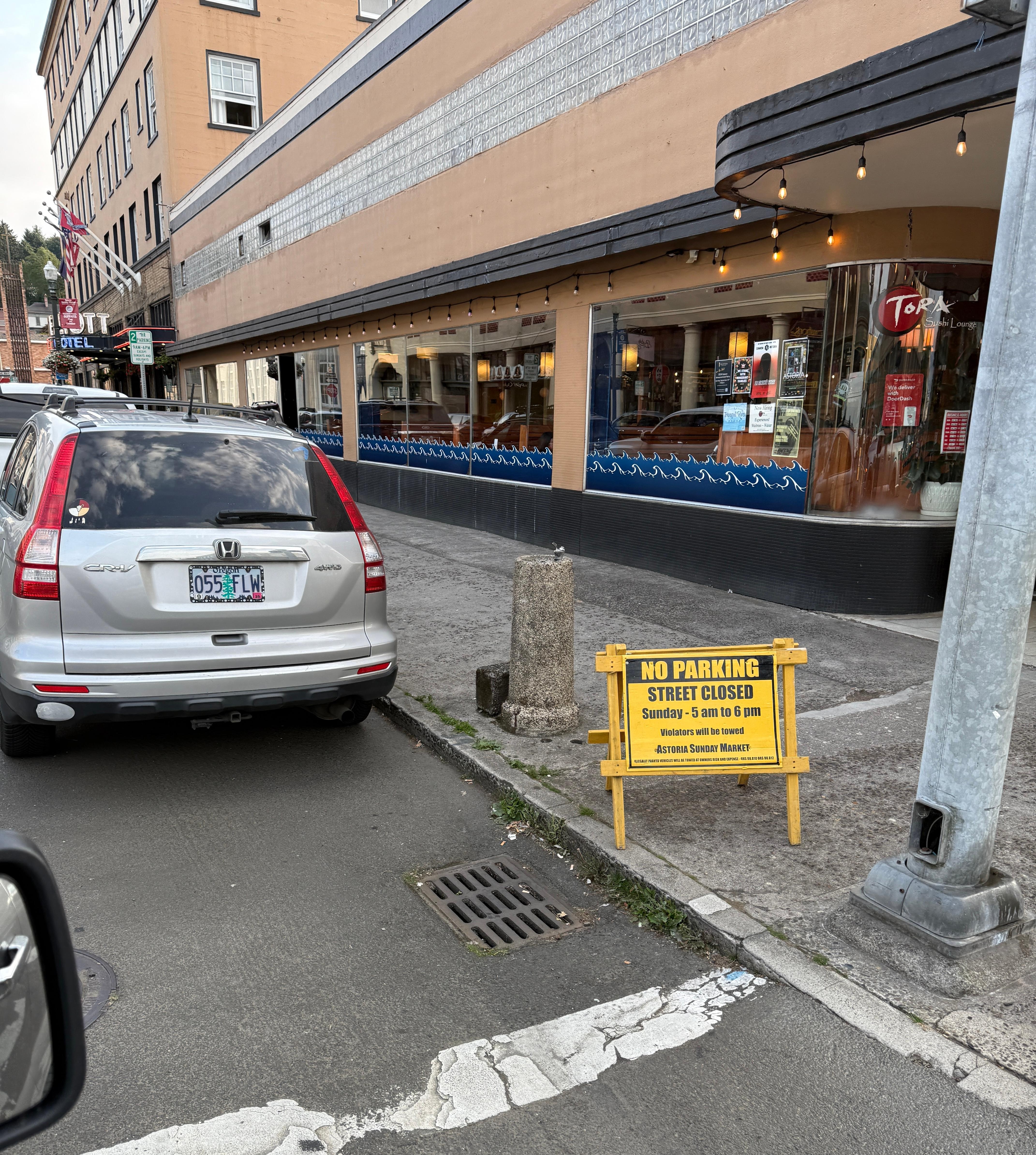 À notre arrivée la rue de l hôtel 