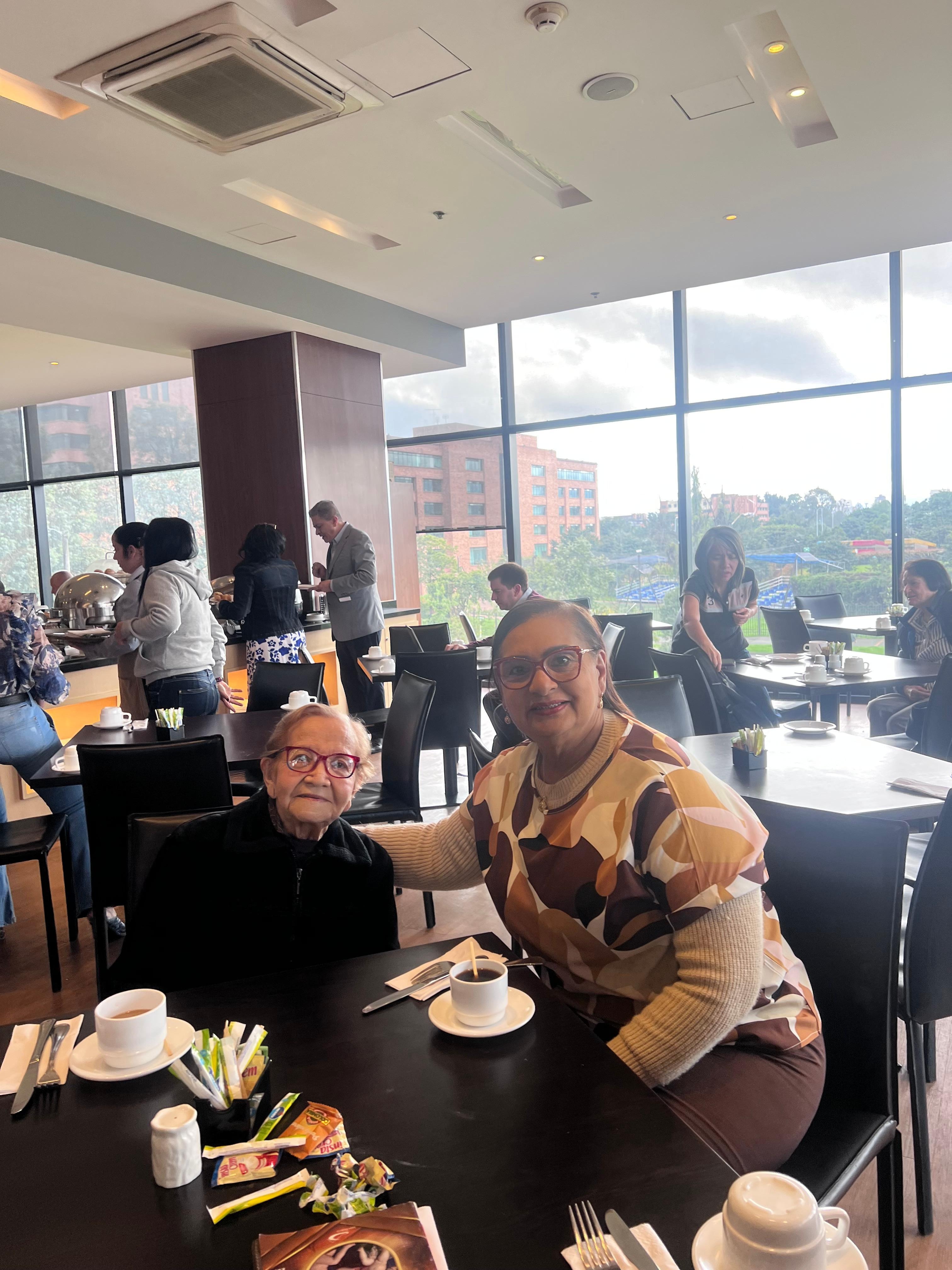 El comedor espacio limpio acogedor y muy buena atención por parte del personal especialmente Don Edgar y David