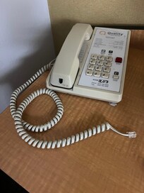 Phone broke - could not call front desk, probably by design