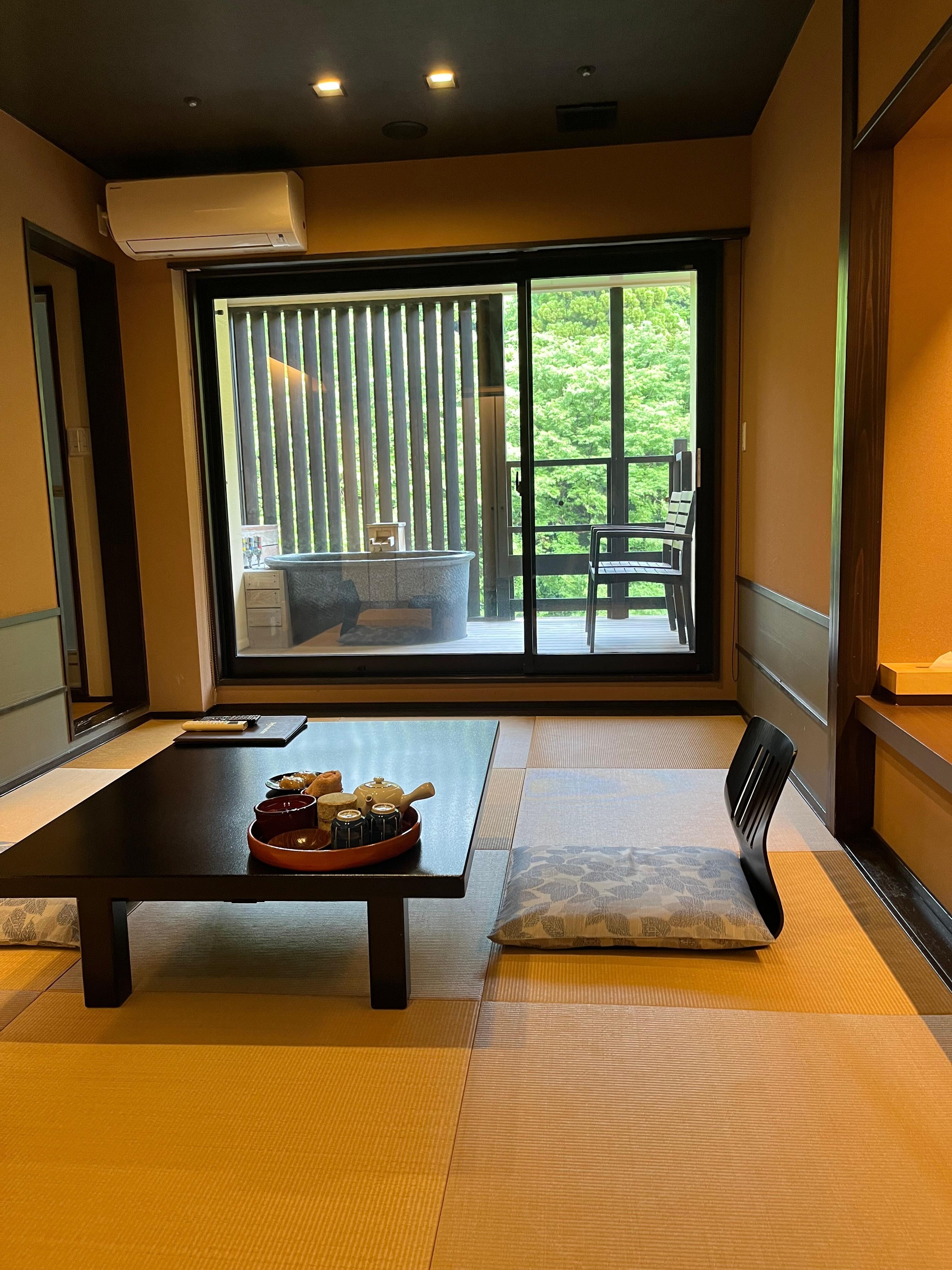 Room with private onsen