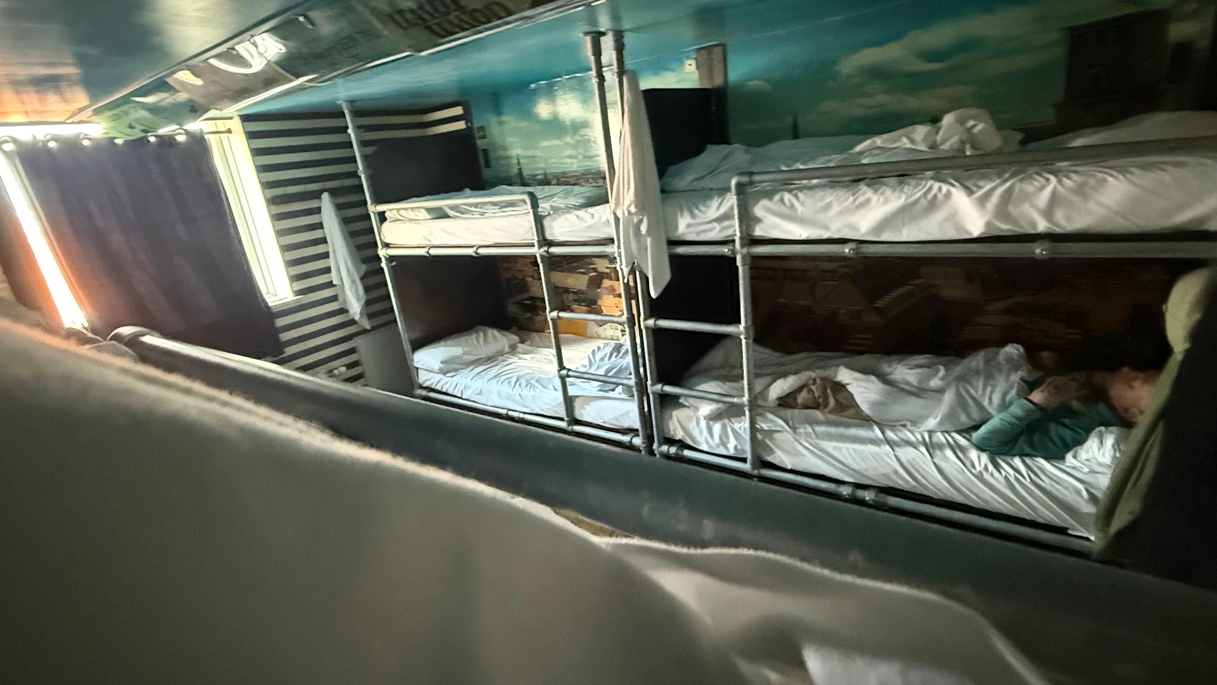 shared room 