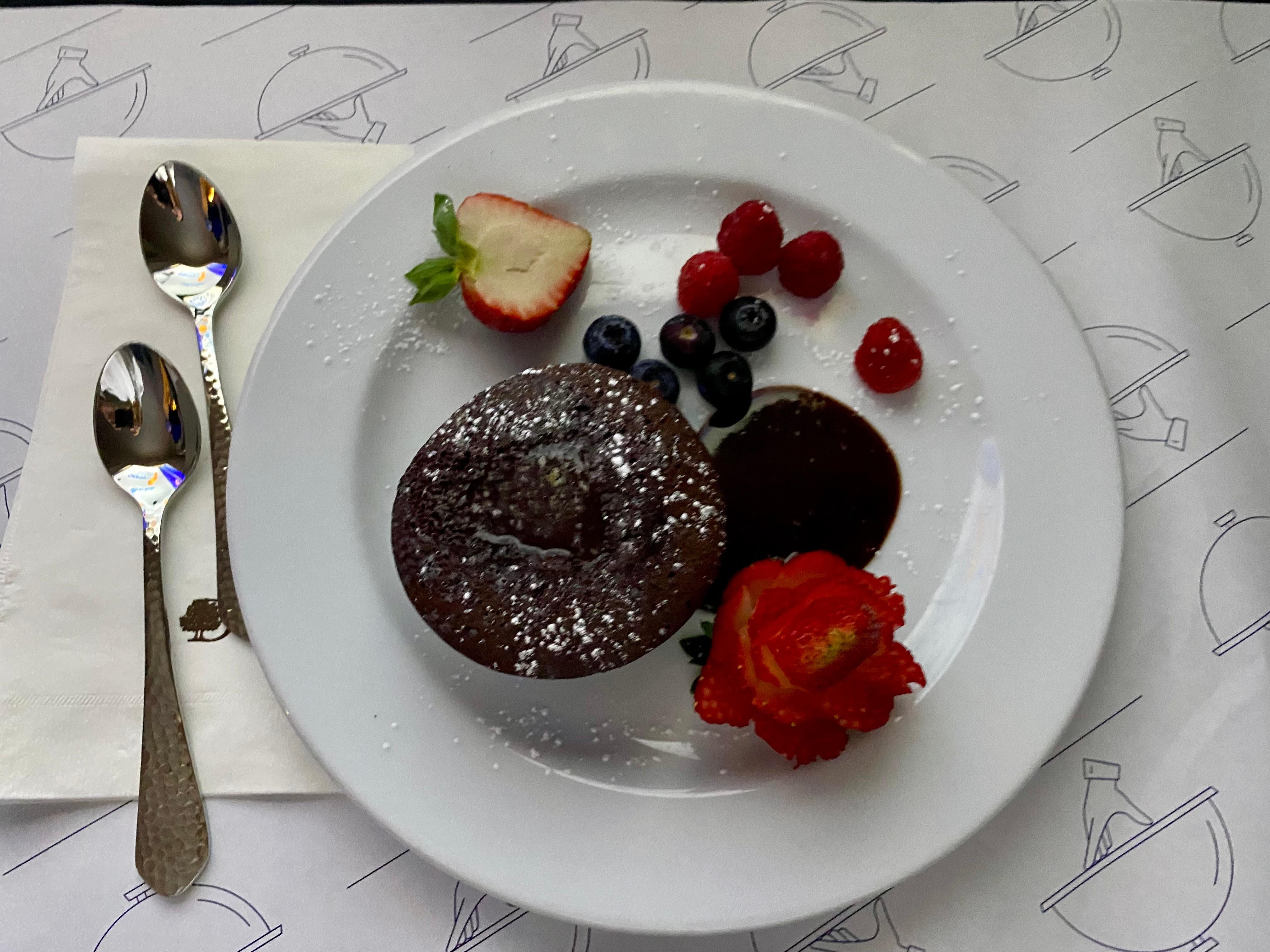 Surprise?! My bday n got a knock at my door. Brought lava chocolate cake n bottled water. Such sweet gesture n made my day. Thank you! 