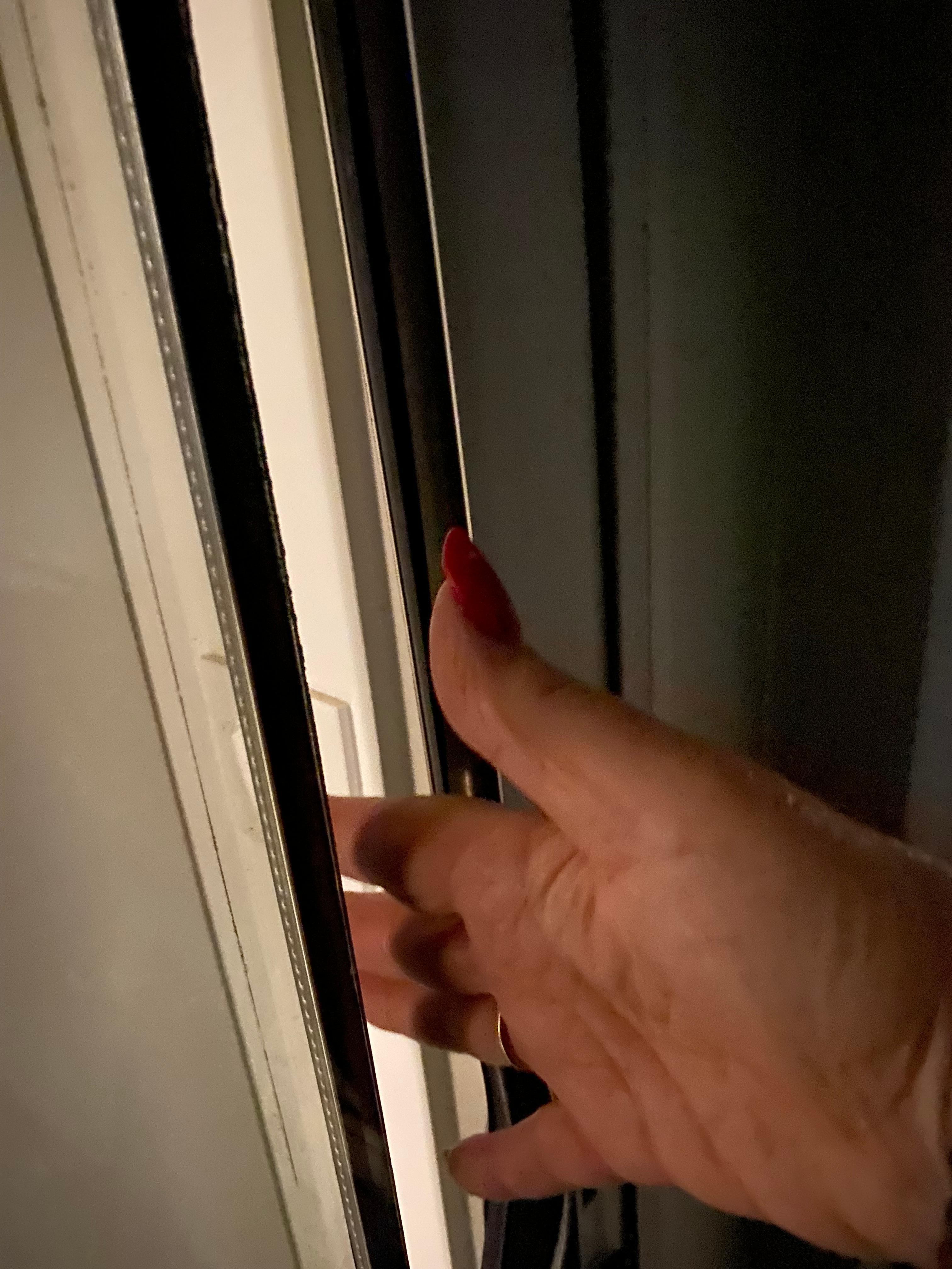 Il faisait très froid dans la chambre 